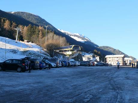 Sellraintal: Anfahrt in Skigebiete und Parken an Skigebieten – Anfahrt, Parken Rangger Köpfl – Oberperfuss