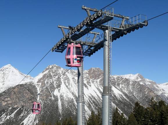 Isolaccia-Pian della Mota - 8er Gondelbahn (Ein-Seil-Umlaufbahn) Isolaccia-Pian della Mota - 8er Gondelbahn (Ein-Seil-Umlaufbahn)